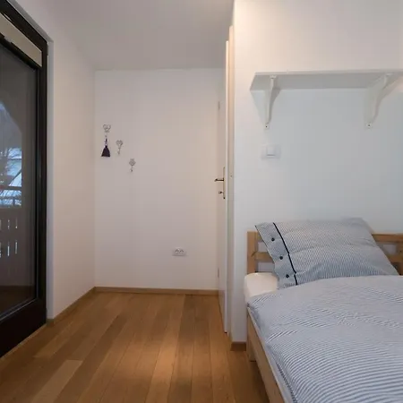 Počitniška hiša Frida *